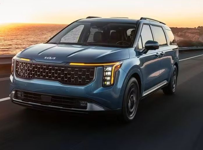 مميزات وعيوب كيا كرنفال 2026