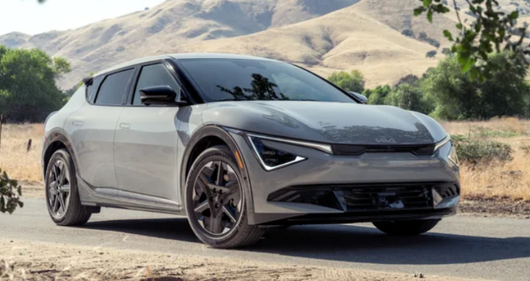 مميزات وعيوب كيا EV6 2026 الكهربائية