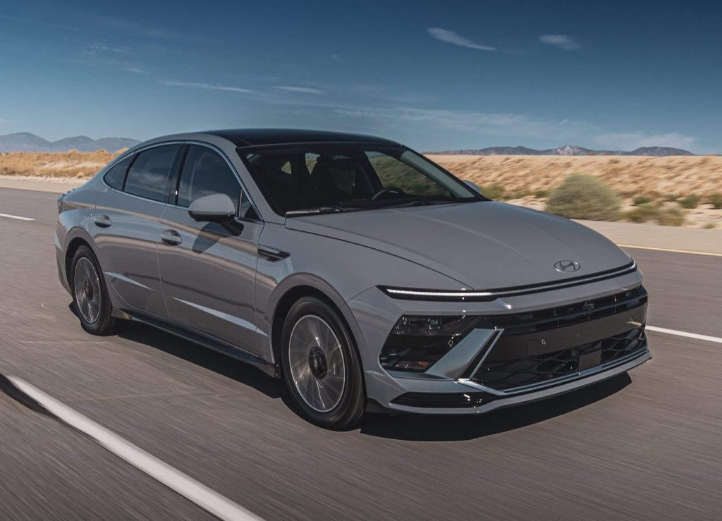 ابرز 9 مميزات وعيوب هيونداي سوناتا 2025